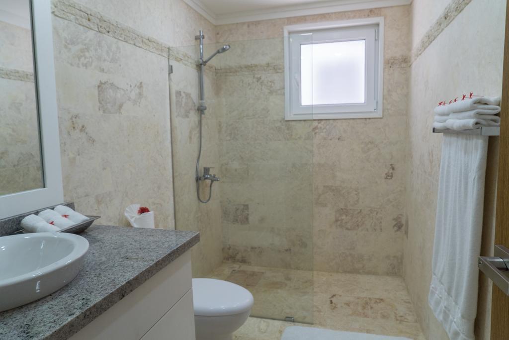 3Br / 3Ba Modern Paradise Loft Condo In Gated Community W/ Daily Housekeeping Sosua Bagian luar foto